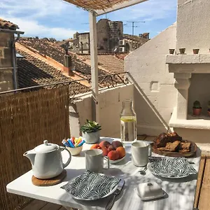 Appartement Sous Les Toits - Terrasse Proche Des Arènes, Arles