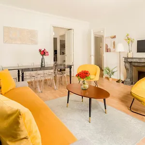 https://cosy-2-bedroom-2-bathroom-parc-monceau.fr-paris.fr